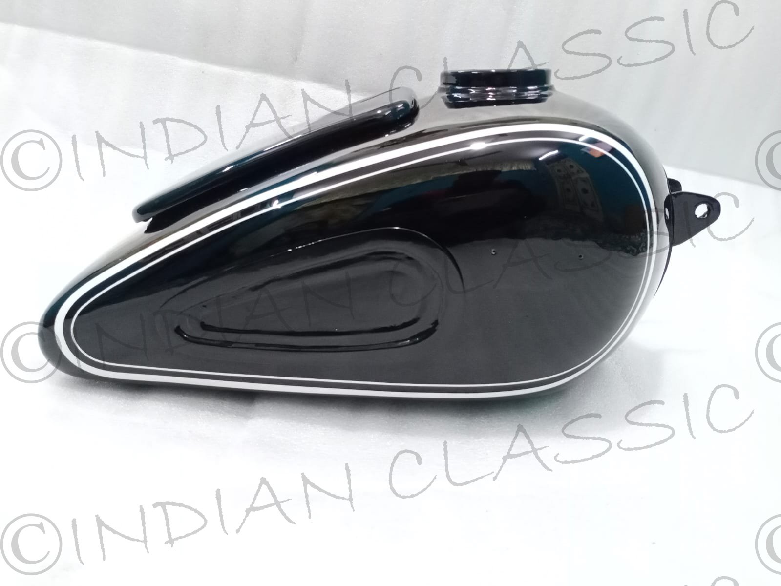 BMW R25 PETROL GAS FULE TANK BLACK PAINTED - Image 4
