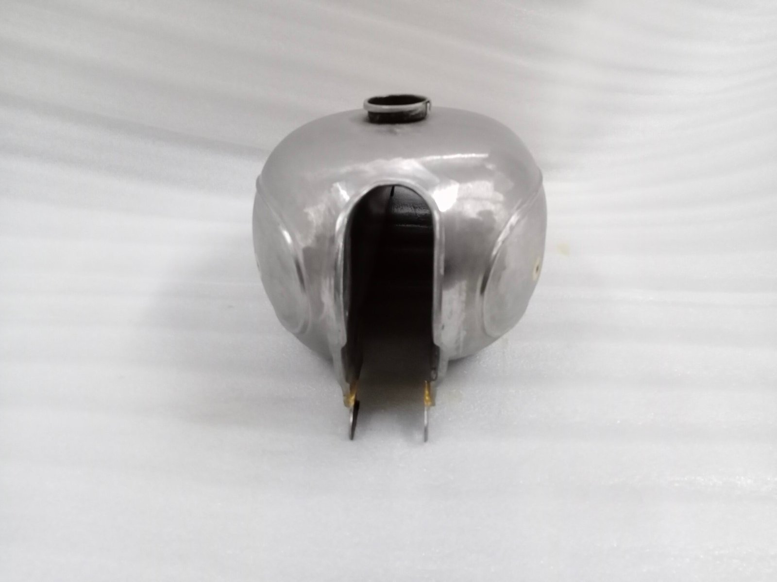 Royal Enfield 350cc 500cc 750cc Interceptor 1960's Petrol Fuel Gas Tank Raw - Image 7