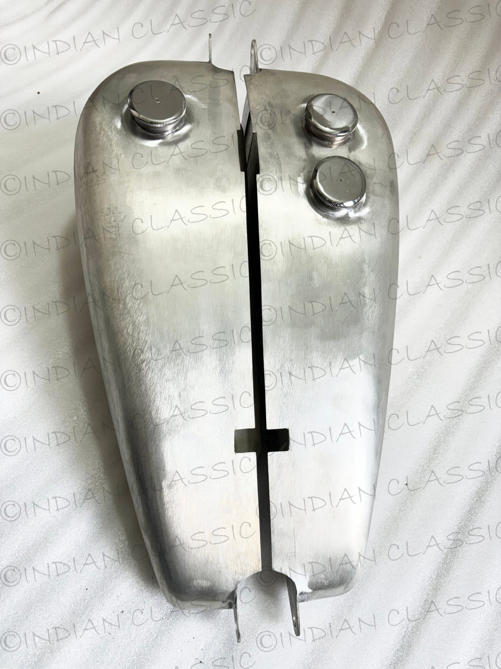 INDIAN CHIEF 1935-1937 PETROL GAS FULE TANK WITH EXTRA FULE POCKET TIN PLATING - Image 6