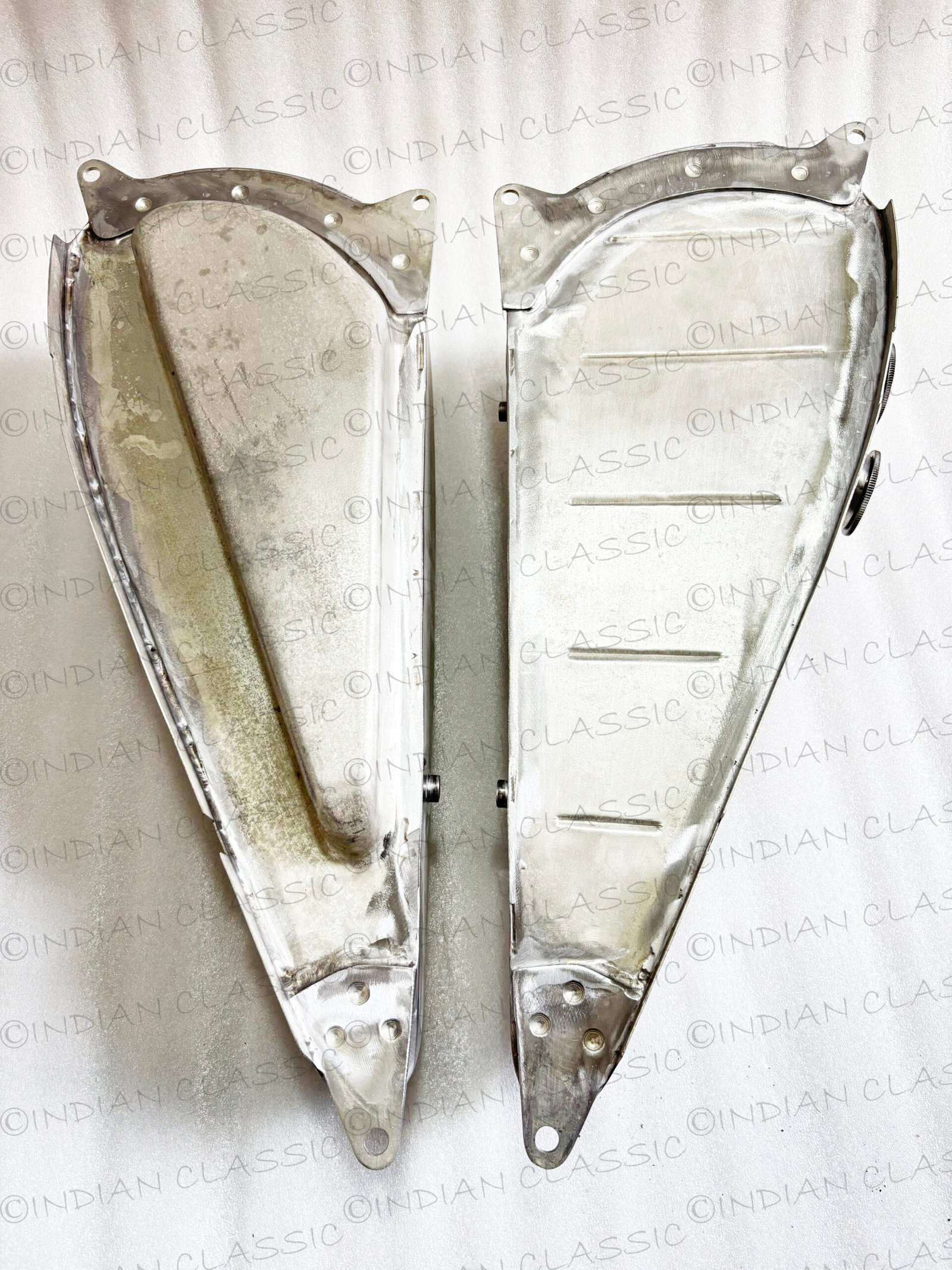 INDIAN CHIEF 1935-1937 PETROL GAS FULE TANK WITH EXTRA FULE POCKET TIN PLATING - Image 7