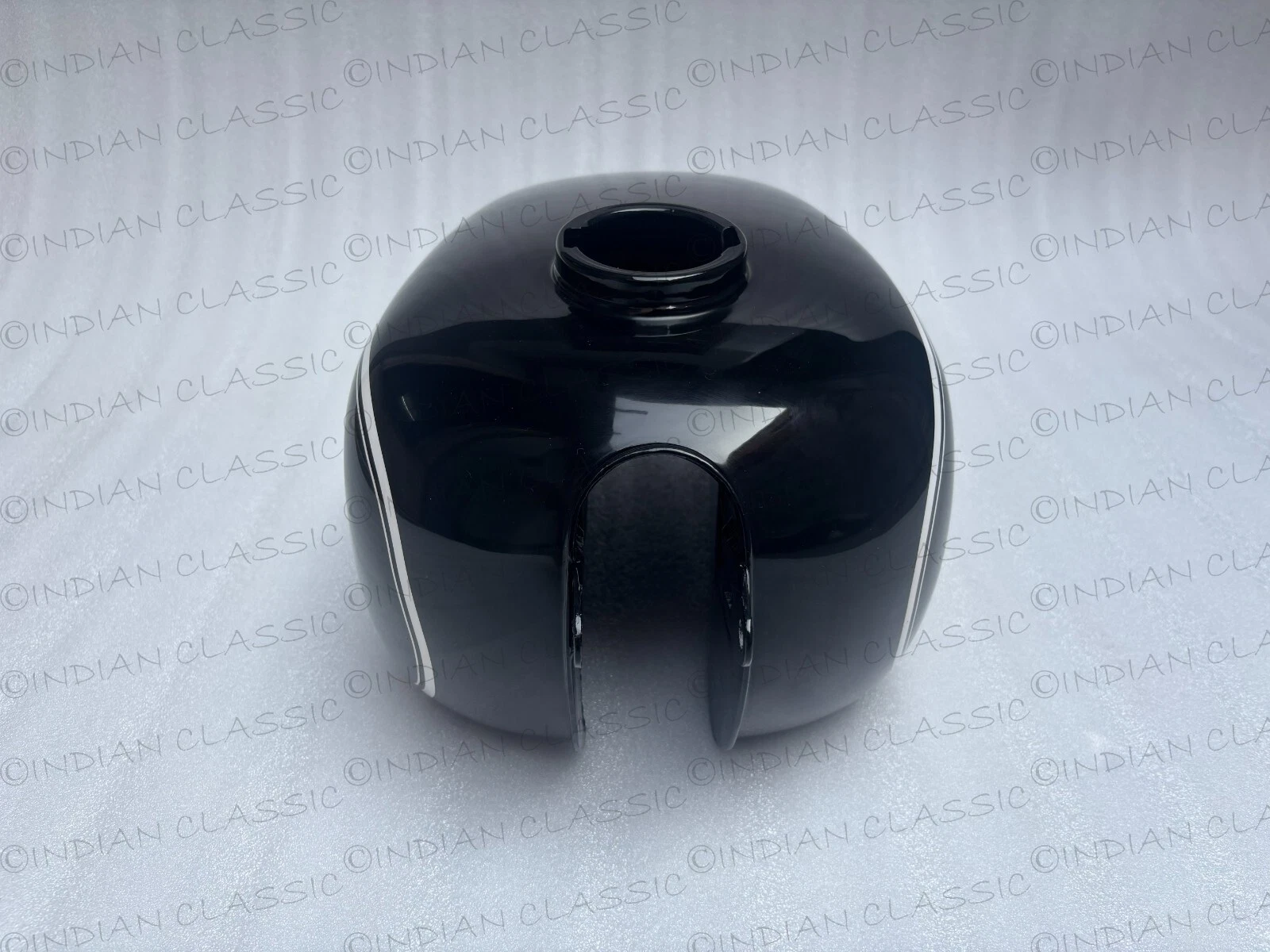BMW R25/3 PETROL GAS FULE TANK BLACK PAINTED - Image 4