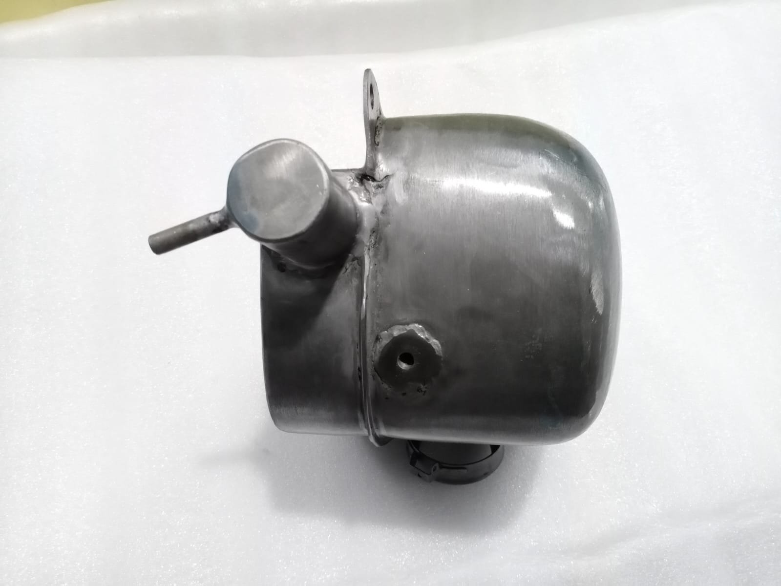 Triumph Motorcycle Oil Tank With Cap Steel Raw - Image 5