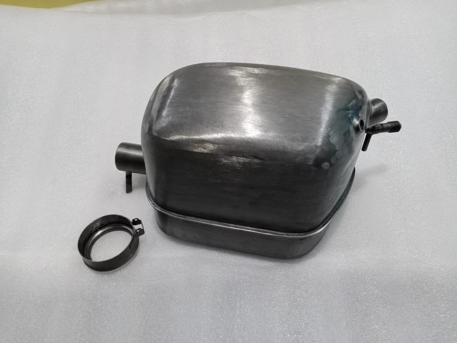 Triumph Motorcycle Oil Tank With Cap Steel Raw - Image 12