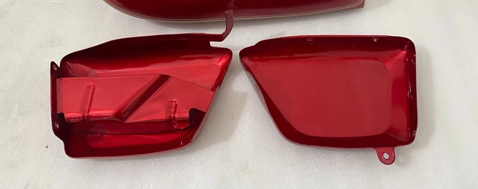 Norton Commando Interstate Toolbox & Oil Tank Side Panel Steel Cherry Painted - Image 2